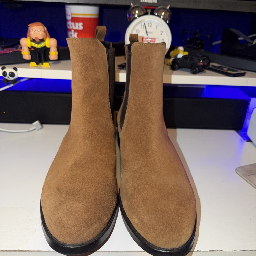 Thursday Boot Co Honey Suede Tan Black Womens Casual Duchess Booties Size 9